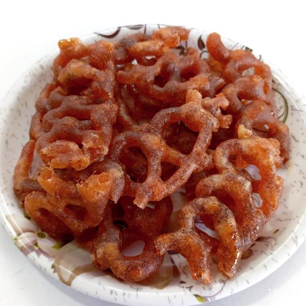 Kiza Eral karuppatti mittai
